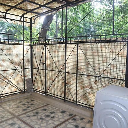 Divine India Service Apartment 3Bhk,B57 Sarita Vihar,Apollo New Delhi Exterior photo