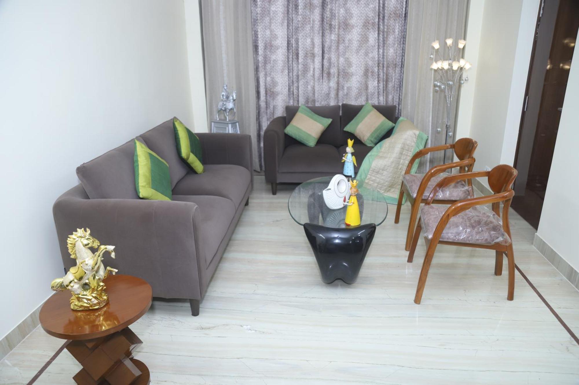 Divine India Service Apartment 3Bhk,B57 Sarita Vihar,Apollo New Delhi Exterior photo