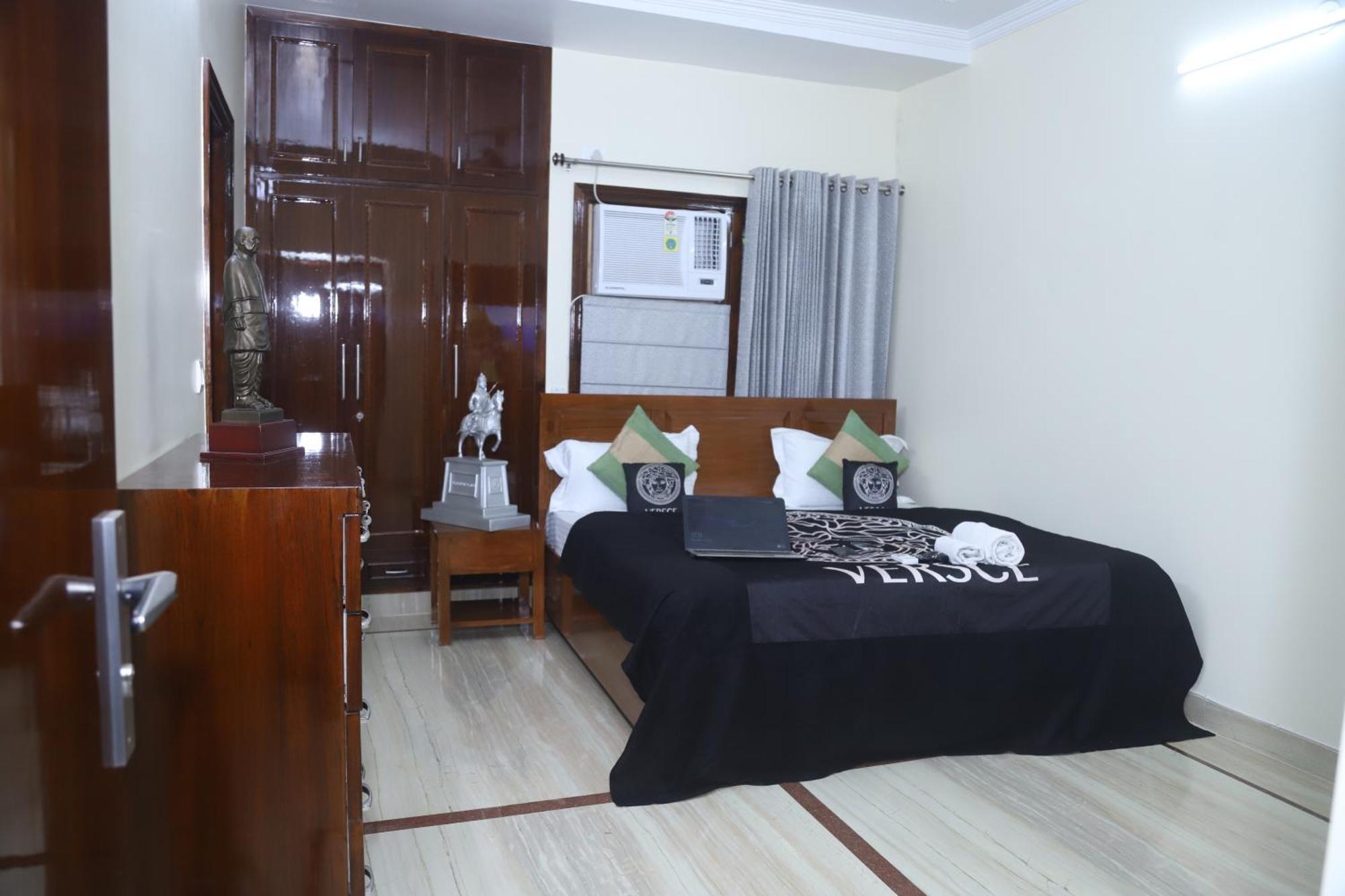 Divine India Service Apartment 3Bhk,B57 Sarita Vihar,Apollo New Delhi Exterior photo
